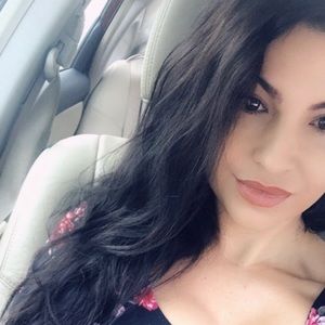 Meet your Posher, Veronica